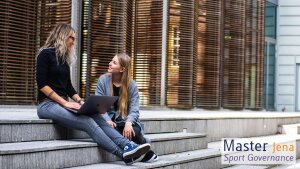 Studentinnen im Gespräch